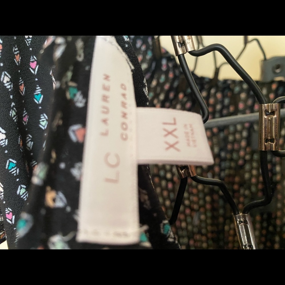 LC Lauren Conrad  Pleated Neck Heart Printed Shift Dress Size XXL Black Multi - Picture 5 of 7